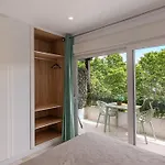 Studio With Sea Views, Pool, Parking And Tennis Court