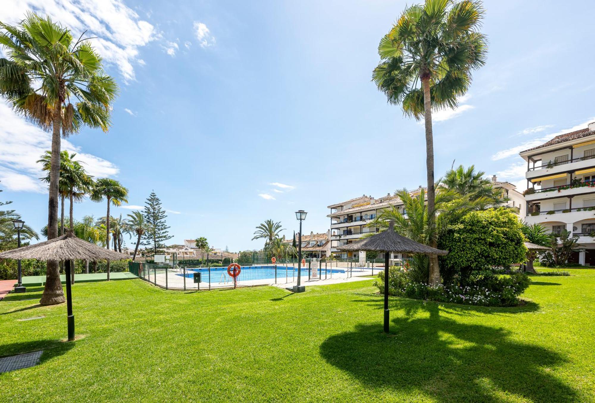 With Sea Views, Pool, Parking And Tennis Court *