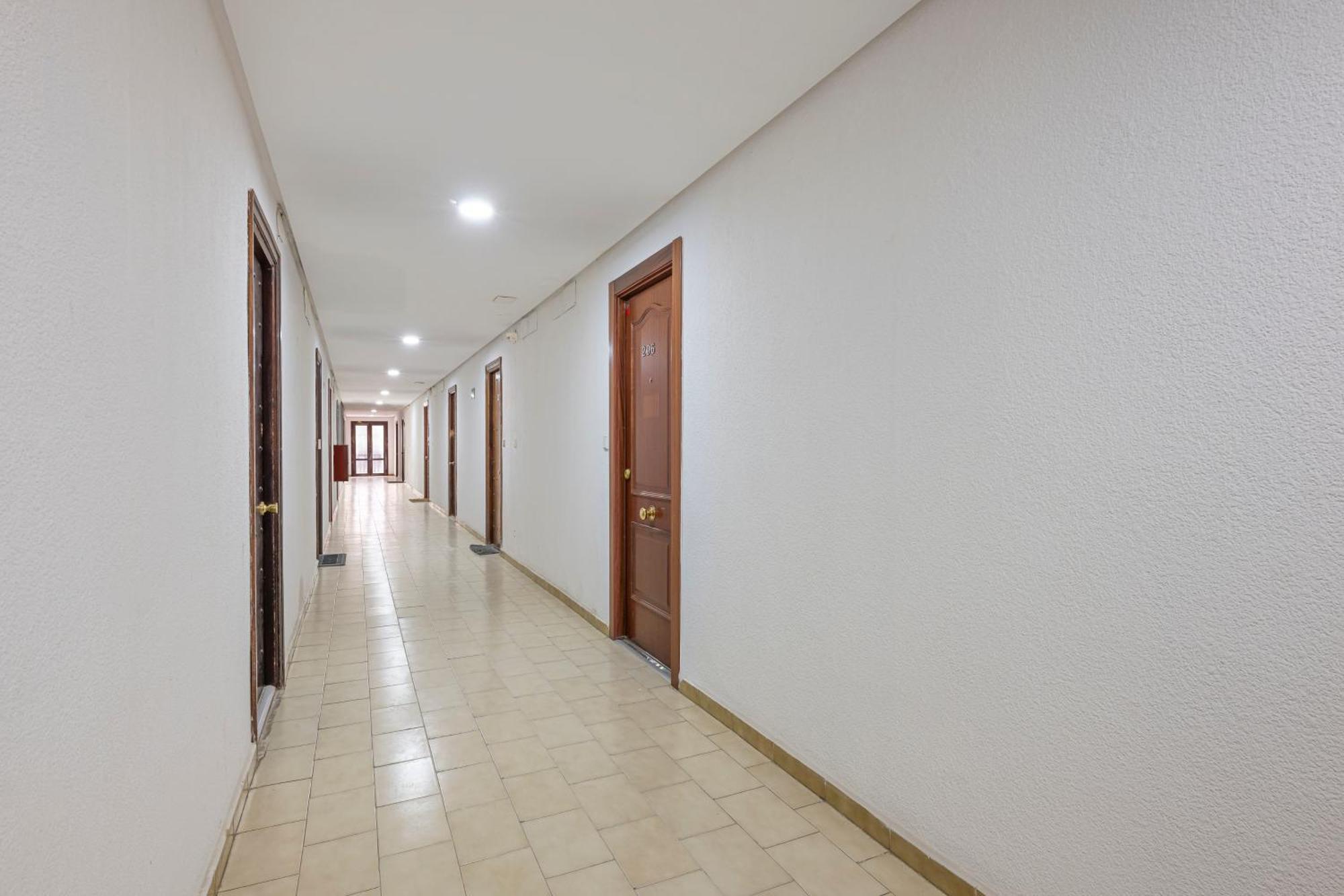 Apartemen With Sea Views, Pool, Parking And Tennis Court