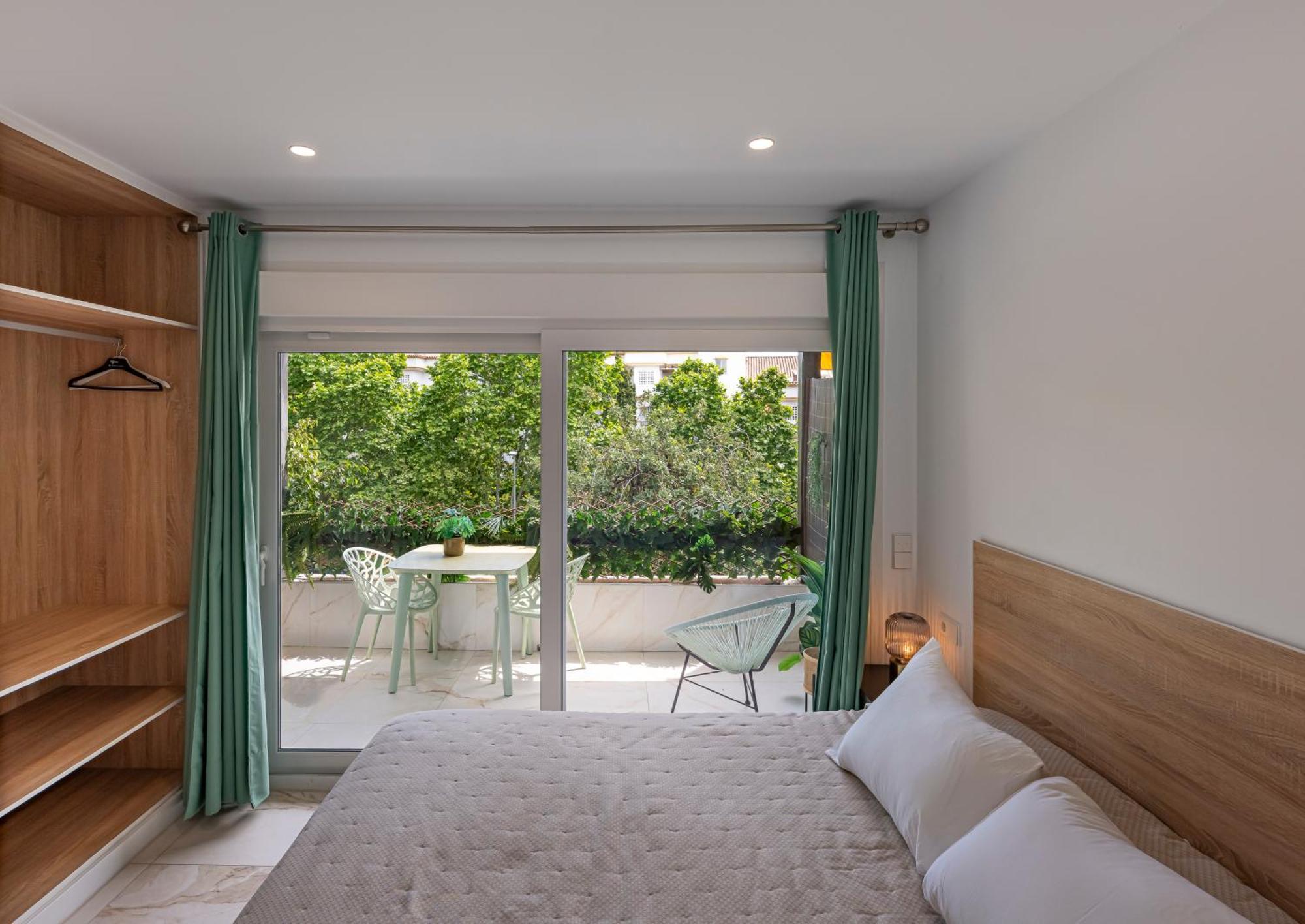 Apartemen With Sea Views, Pool, Parking And Tennis Court Marbella