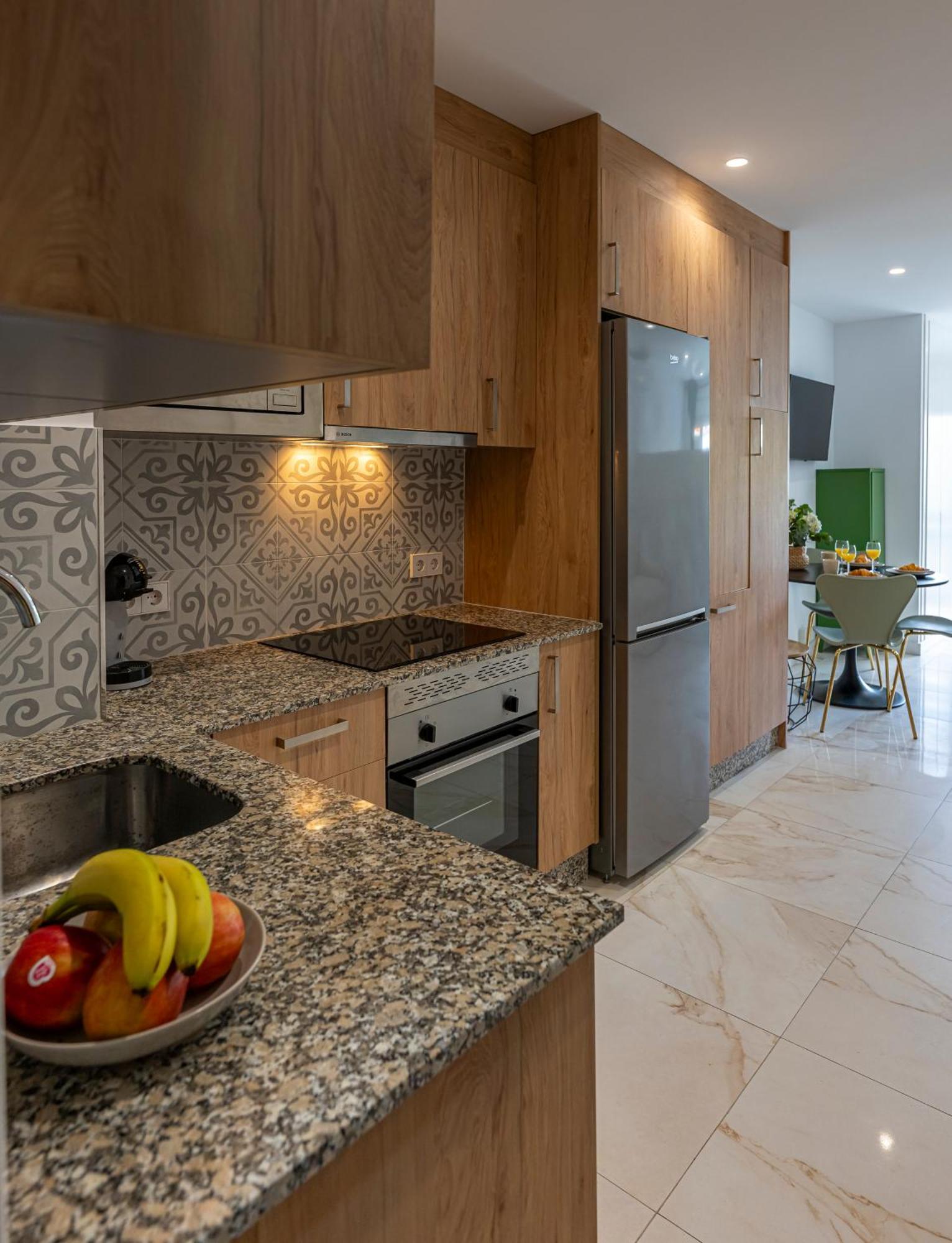Apartemen With Sea Views, Pool, Parking And Tennis Court