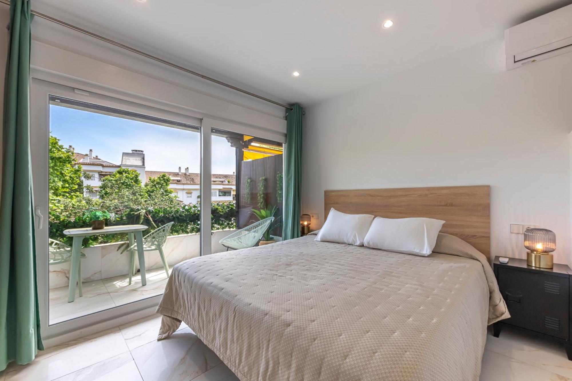 Apartemen With Sea Views, Pool, Parking And Tennis Court *