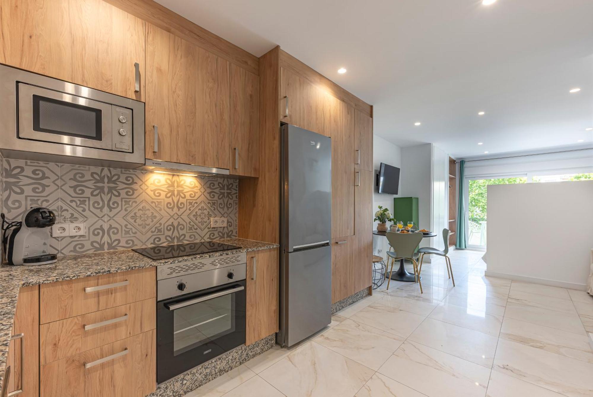Apartemen With Sea Views, Pool, Parking And Tennis Court