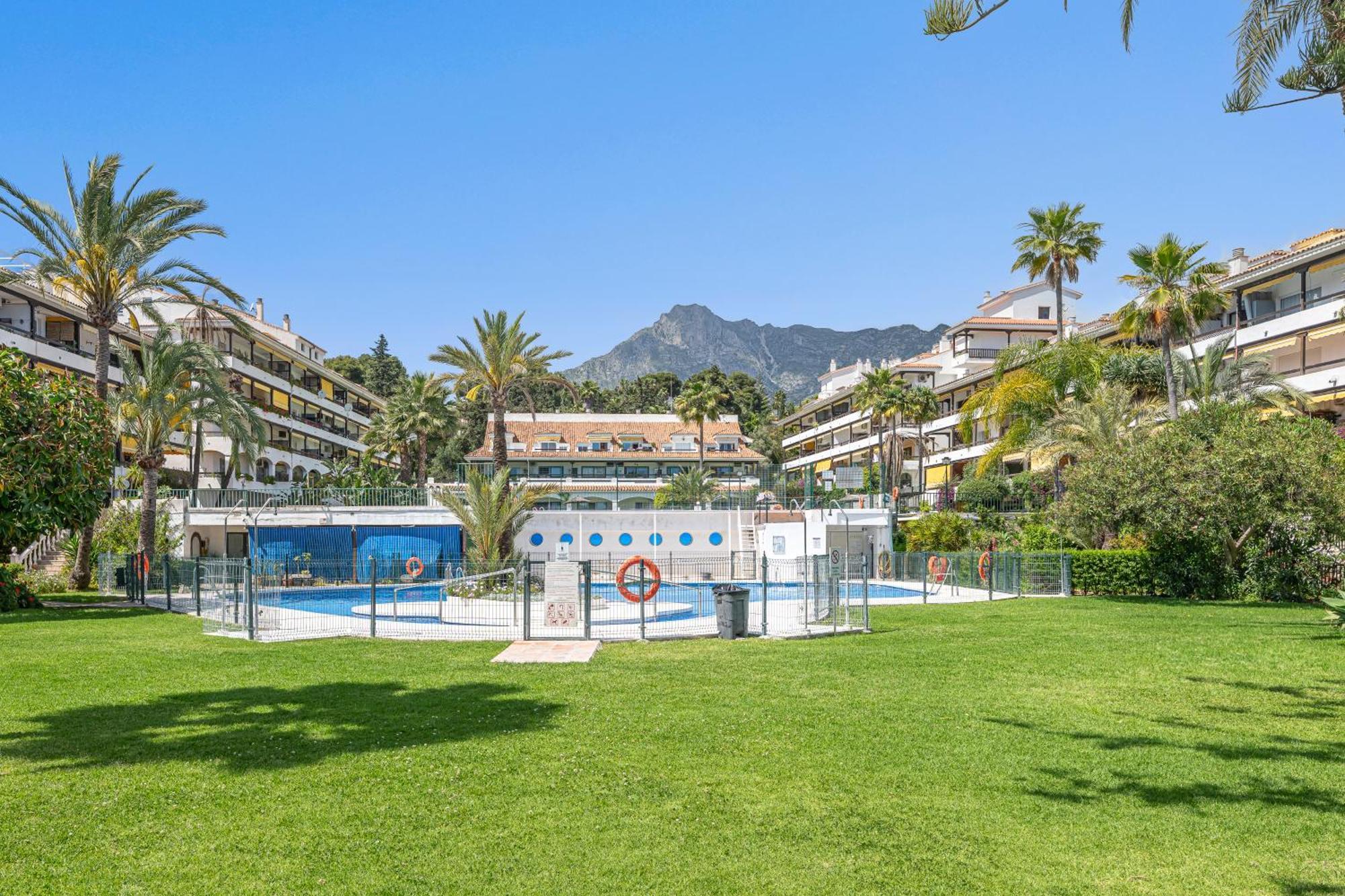 Appartement With Sea Views, Pool, Parking And Tennis Court