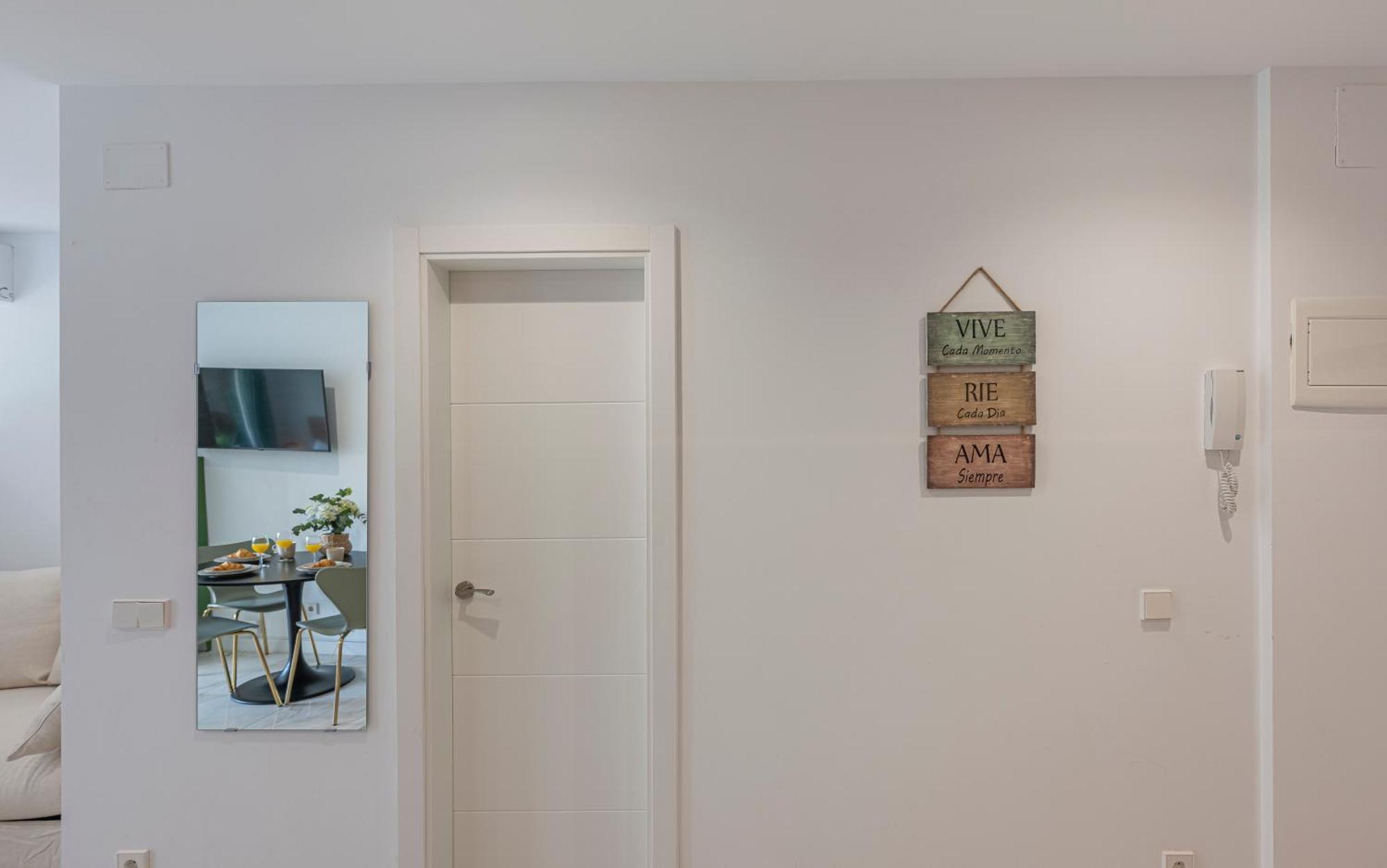 With Sea Views, Pool, Parking And Tennis Court Appartement *