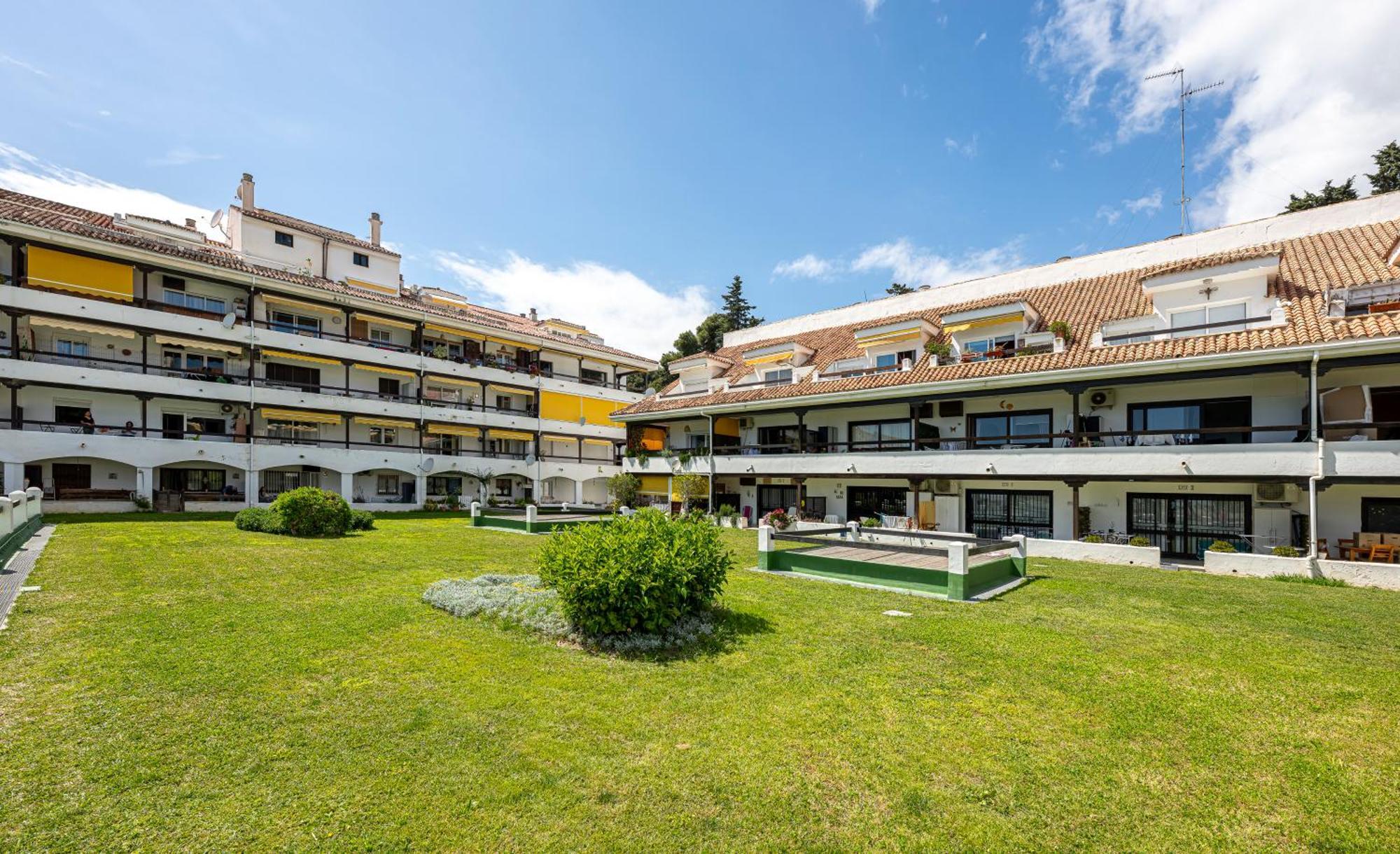 Appartement With Sea Views, Pool, Parking And Tennis Court *