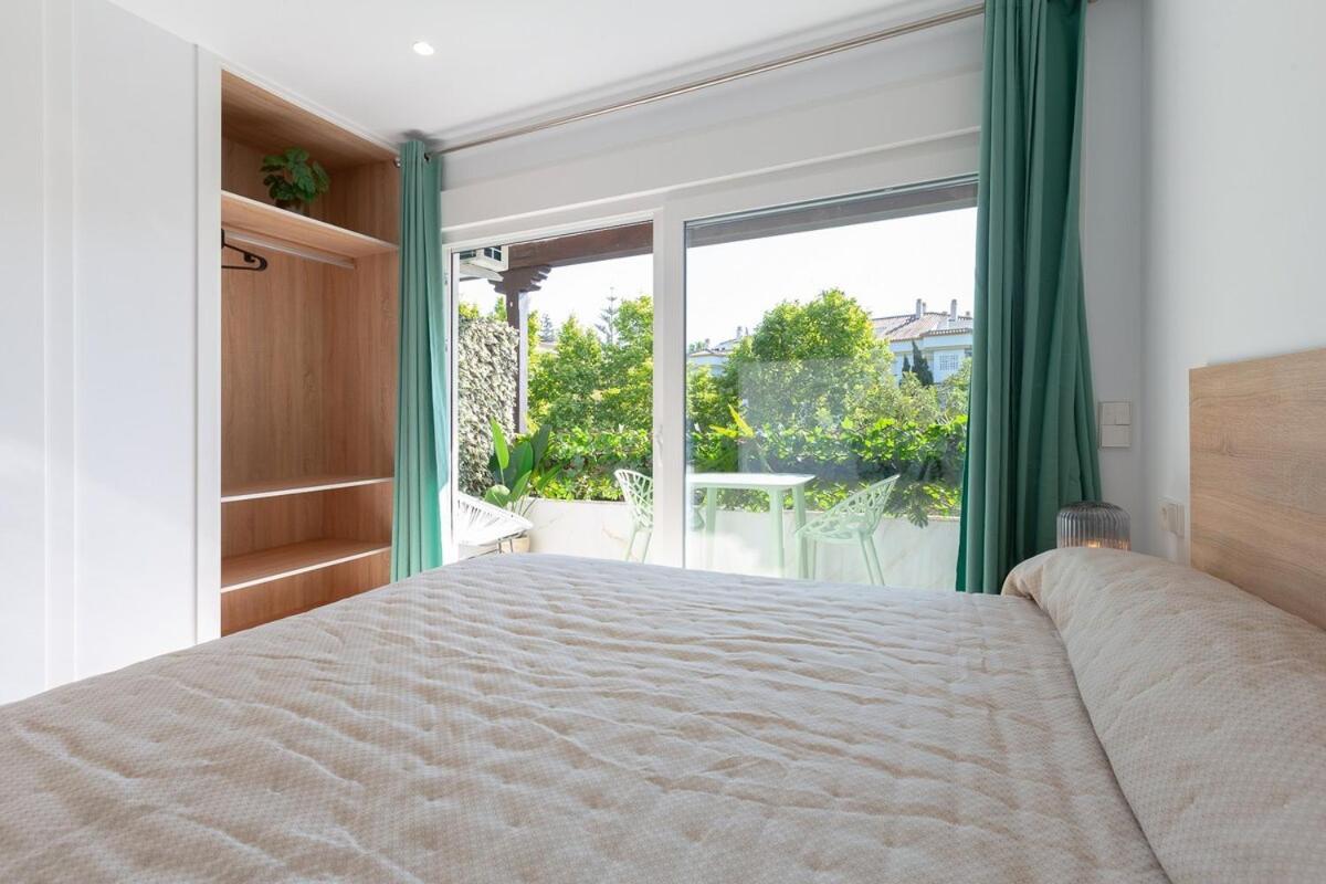 Apartment With Sea Views, Pool, Parking And Tennis Court