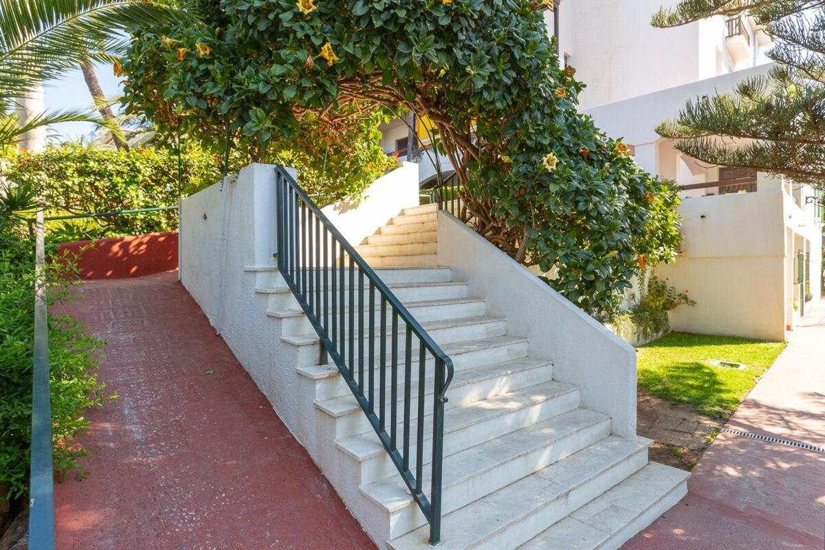 Apartment With Sea Views, Pool, Parking And Tennis Court *
