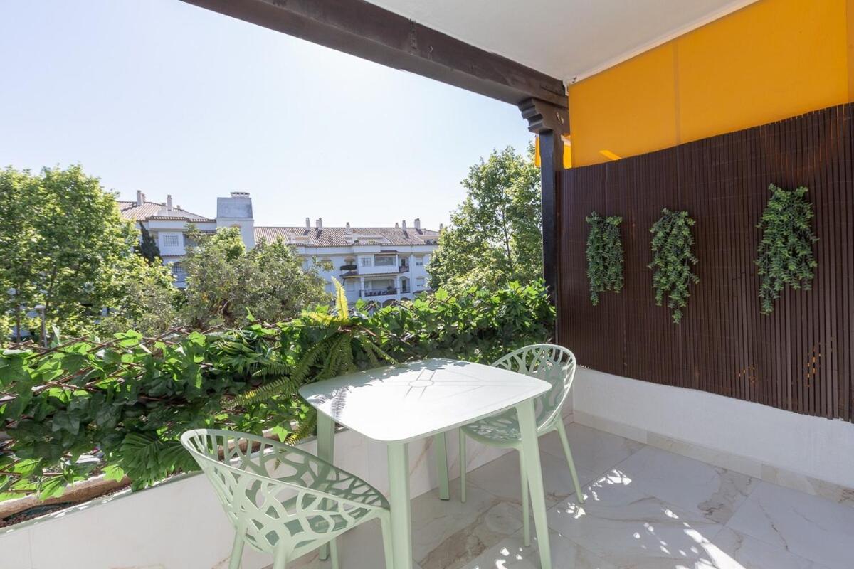 With Sea Views, Pool, Parking And Tennis Court *